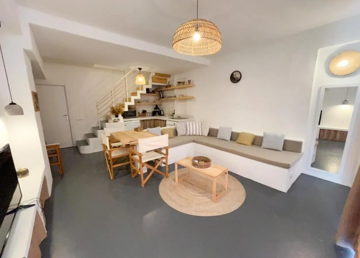 Modern Chic Cozy Duplex Home In Marmaris